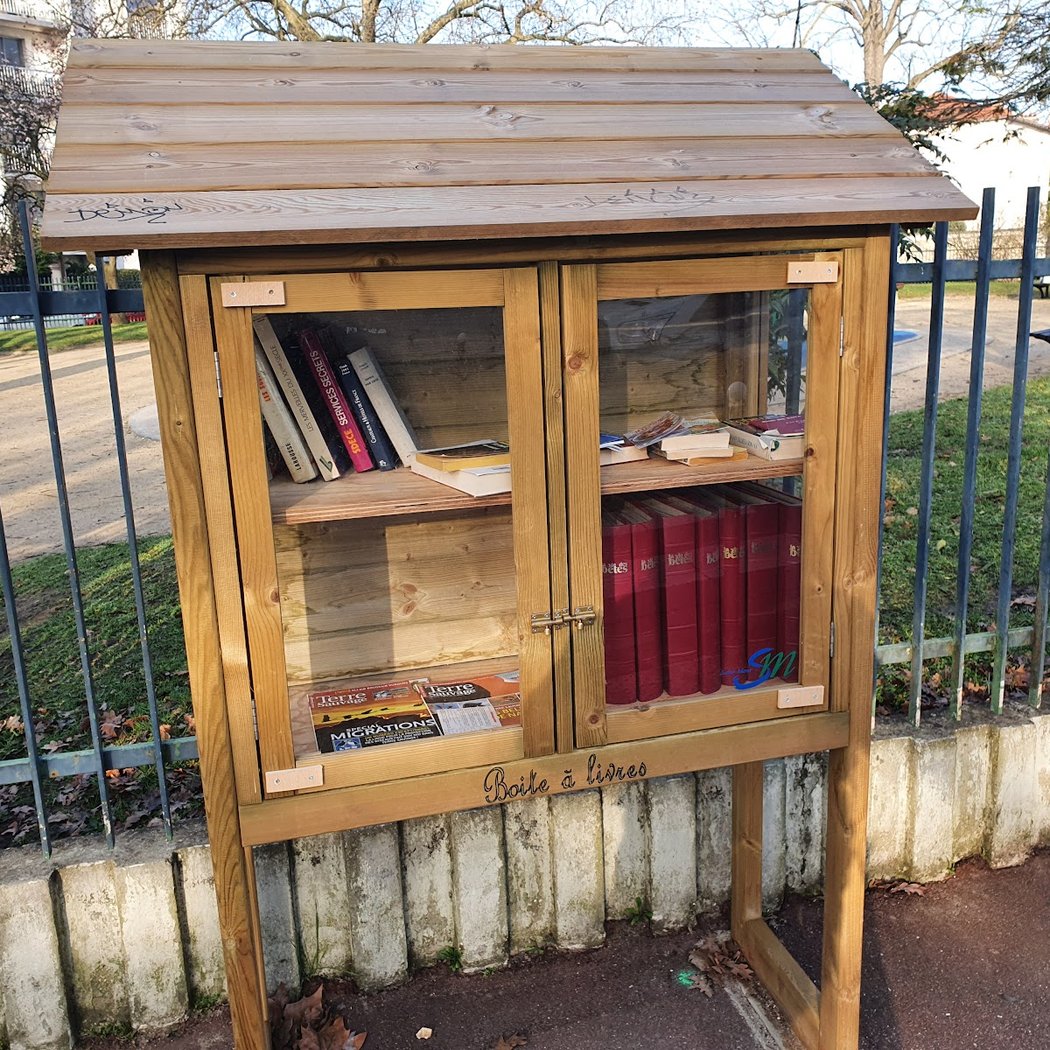 Boîte à livres Emile ZOLA 1